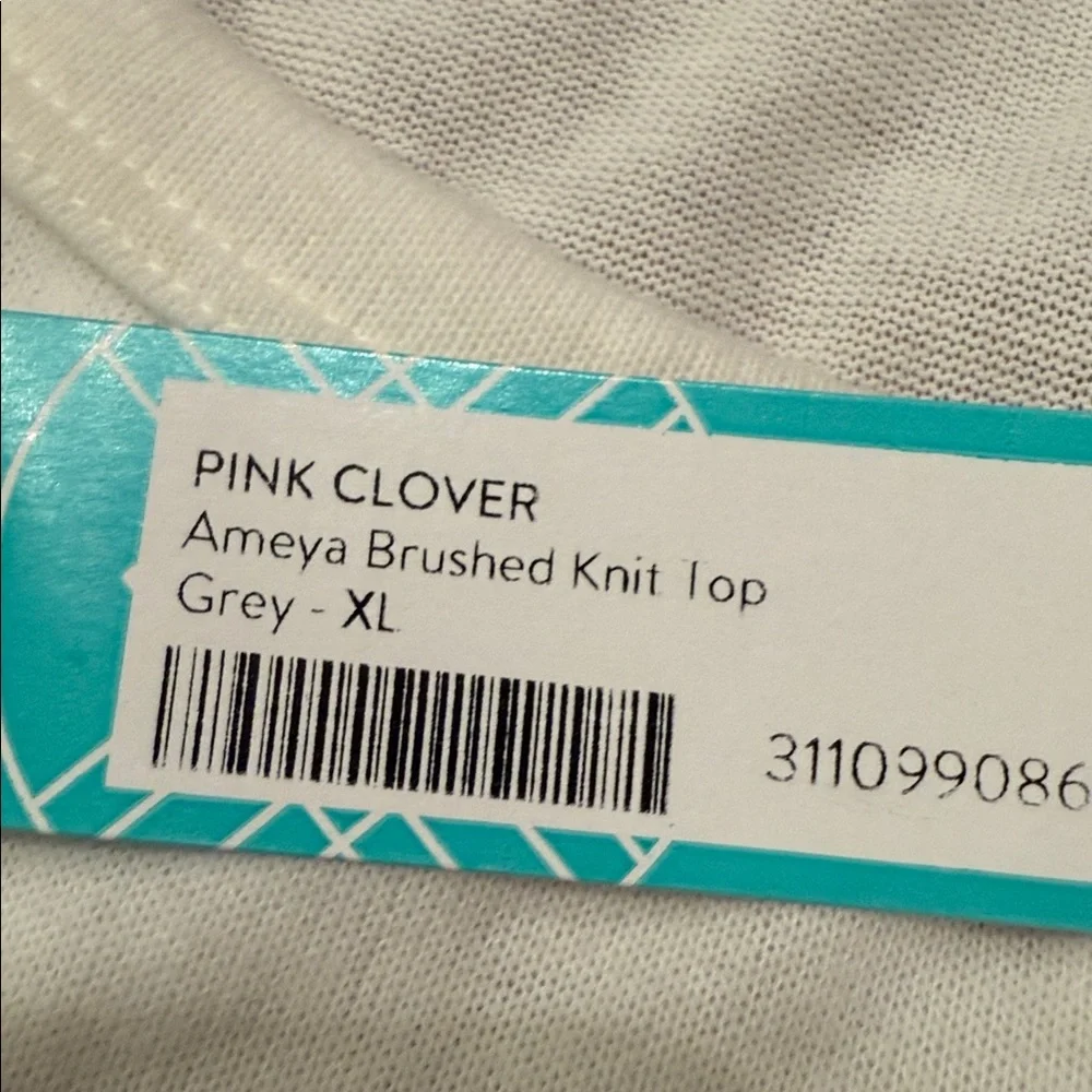 Ultra soft Pink Clover block color sweater size XL new with tags - Picture 3 of 7